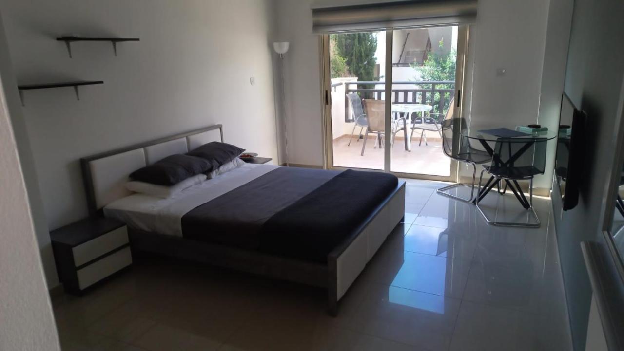 פאראלימני Modern Studio Apartment Armonia Court מראה חיצוני תמונה