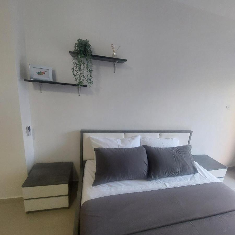 פאראלימני Modern Studio Apartment Armonia Court מראה חיצוני תמונה