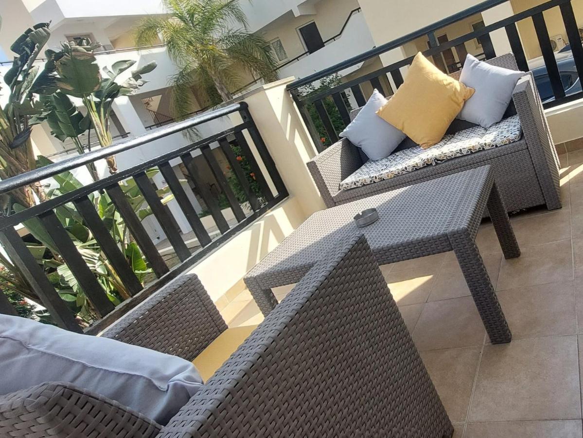 פאראלימני Modern Studio Apartment Armonia Court מראה חיצוני תמונה