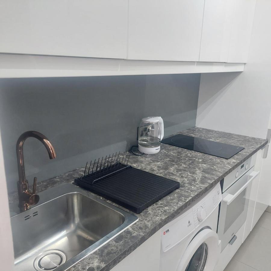 פאראלימני Modern Studio Apartment Armonia Court מראה חיצוני תמונה
